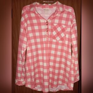 NEW country door pinkish plaid soft top